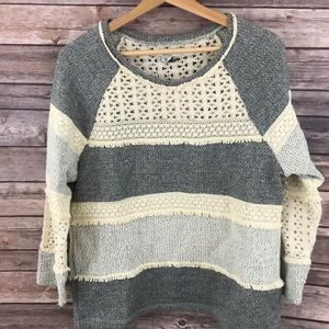 Lucky lotus size medium knitted sweater